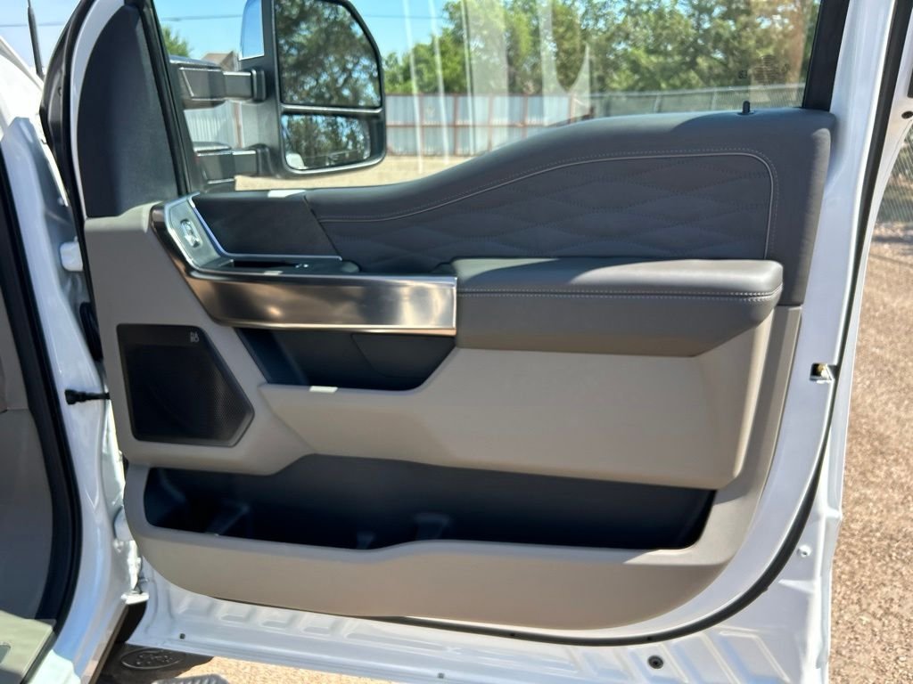 New 2026 Star White Metallic Tri-Coat Ford Platinum image 49