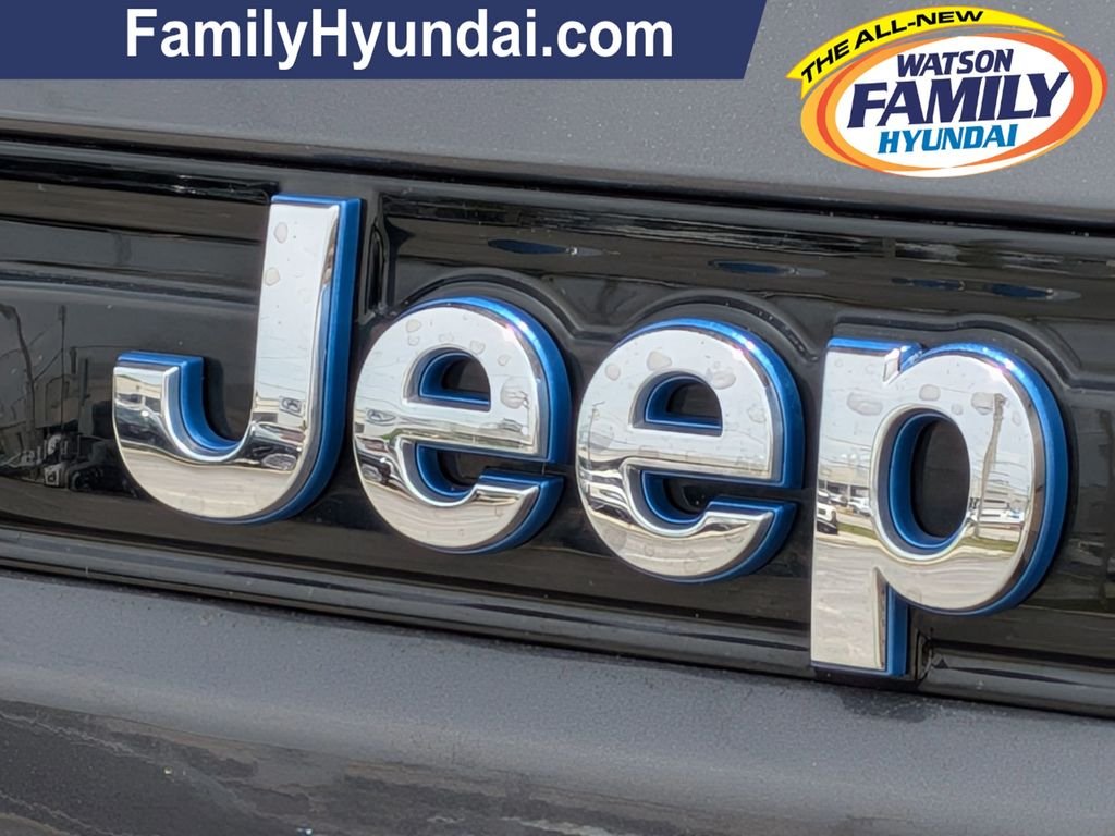 Used 2024 Gray Jeep 4xe image 31