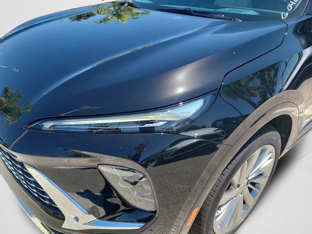 New 2026 Ebony Twilight Metallic Buick Avenir image 22