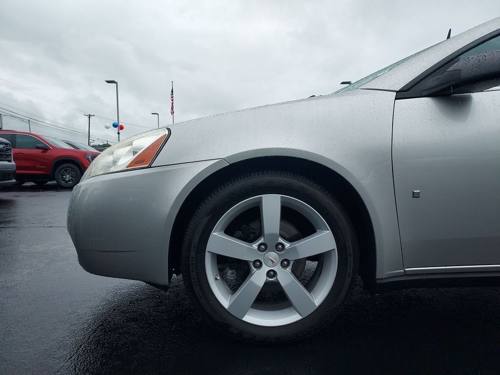 Used 2008 Silver Pontiac GT image 16
