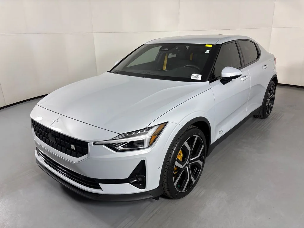 Used 2023 White Polestar Long Range Dual Motor Performance image 4