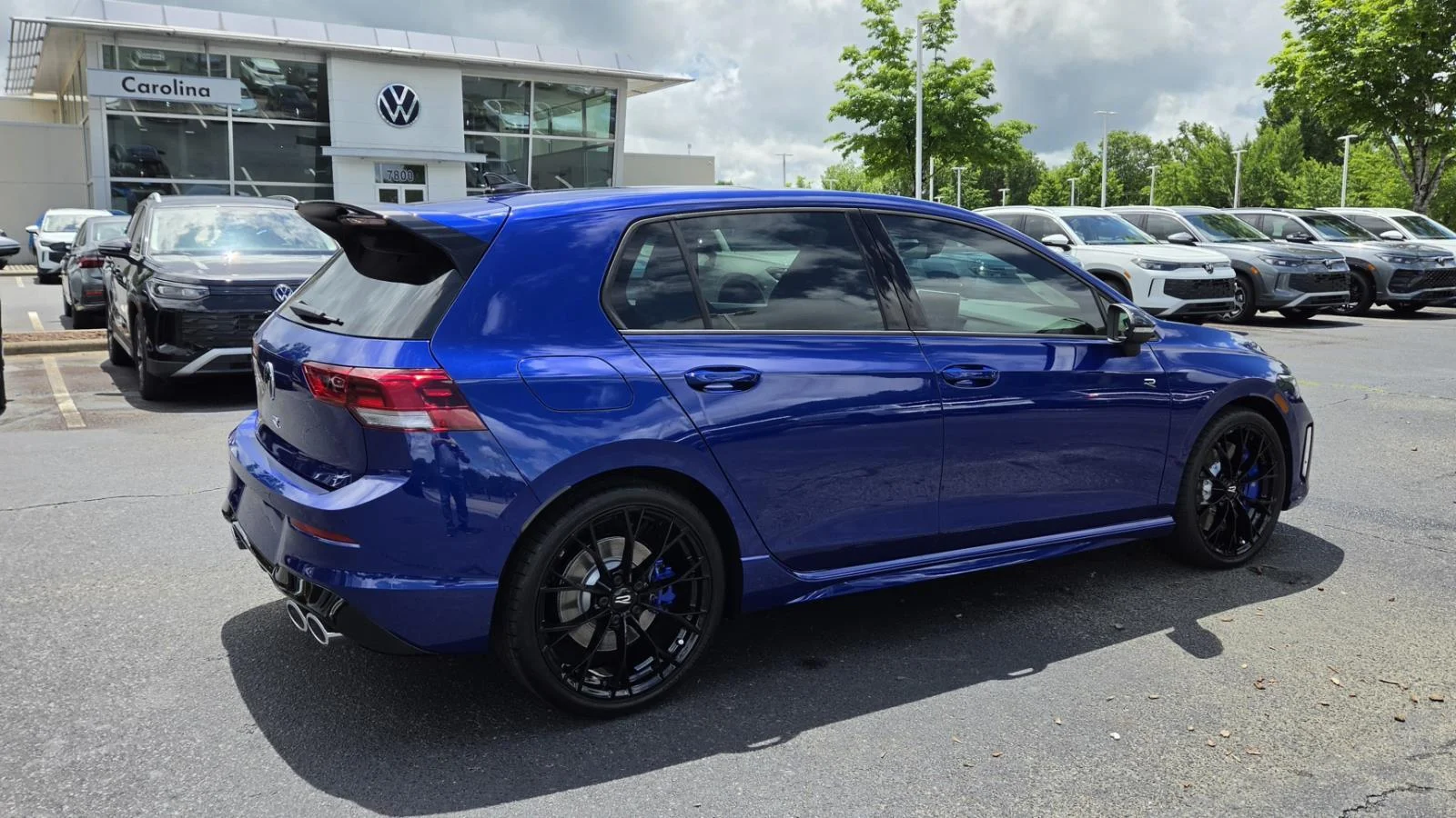 New 2026 Lapiz Blue Metallic Volkswagen  image 6