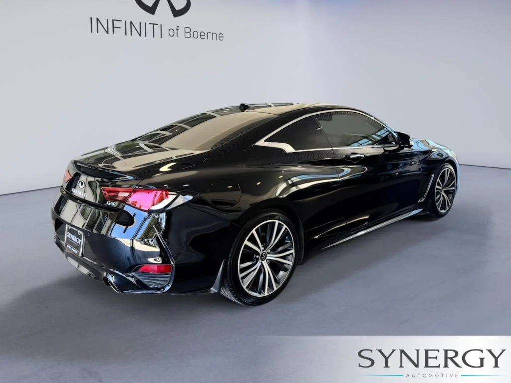 Used 2022 Black Obsidian INFINITI LUXE image 4