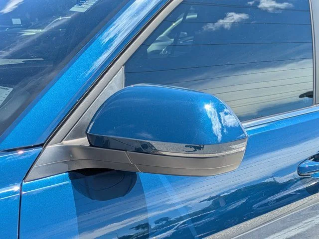 Used 2021 Blue Metallic Volkswagen 2.0T SE image 12