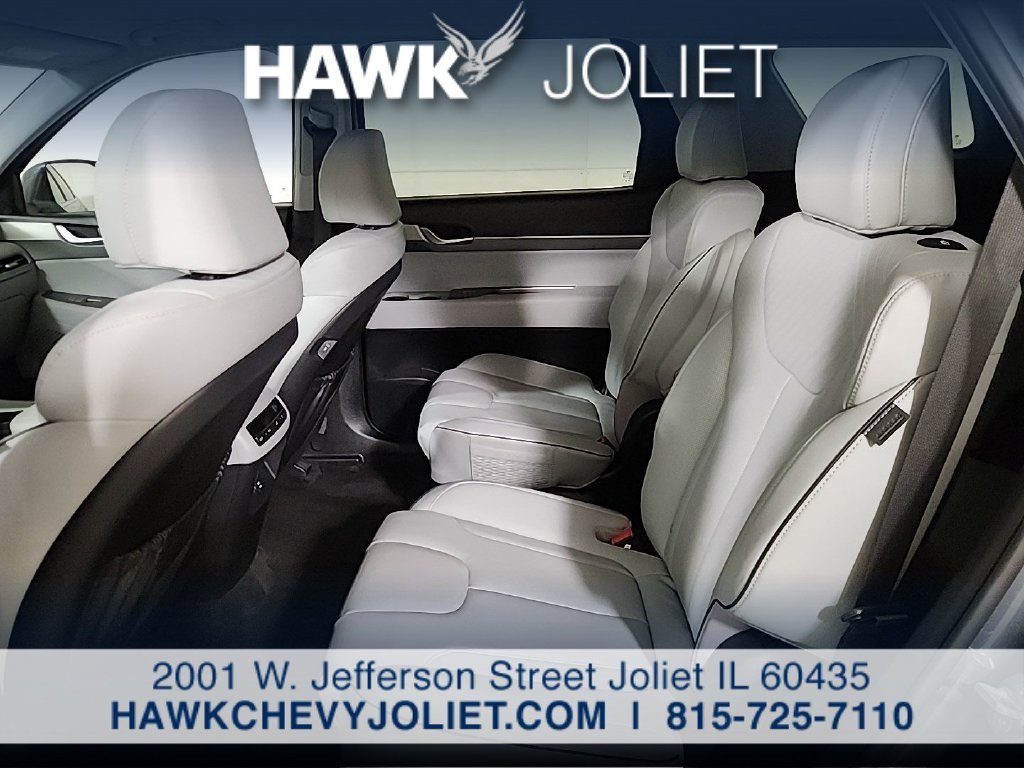Used 2025 Gray Hyundai SEL image 12
