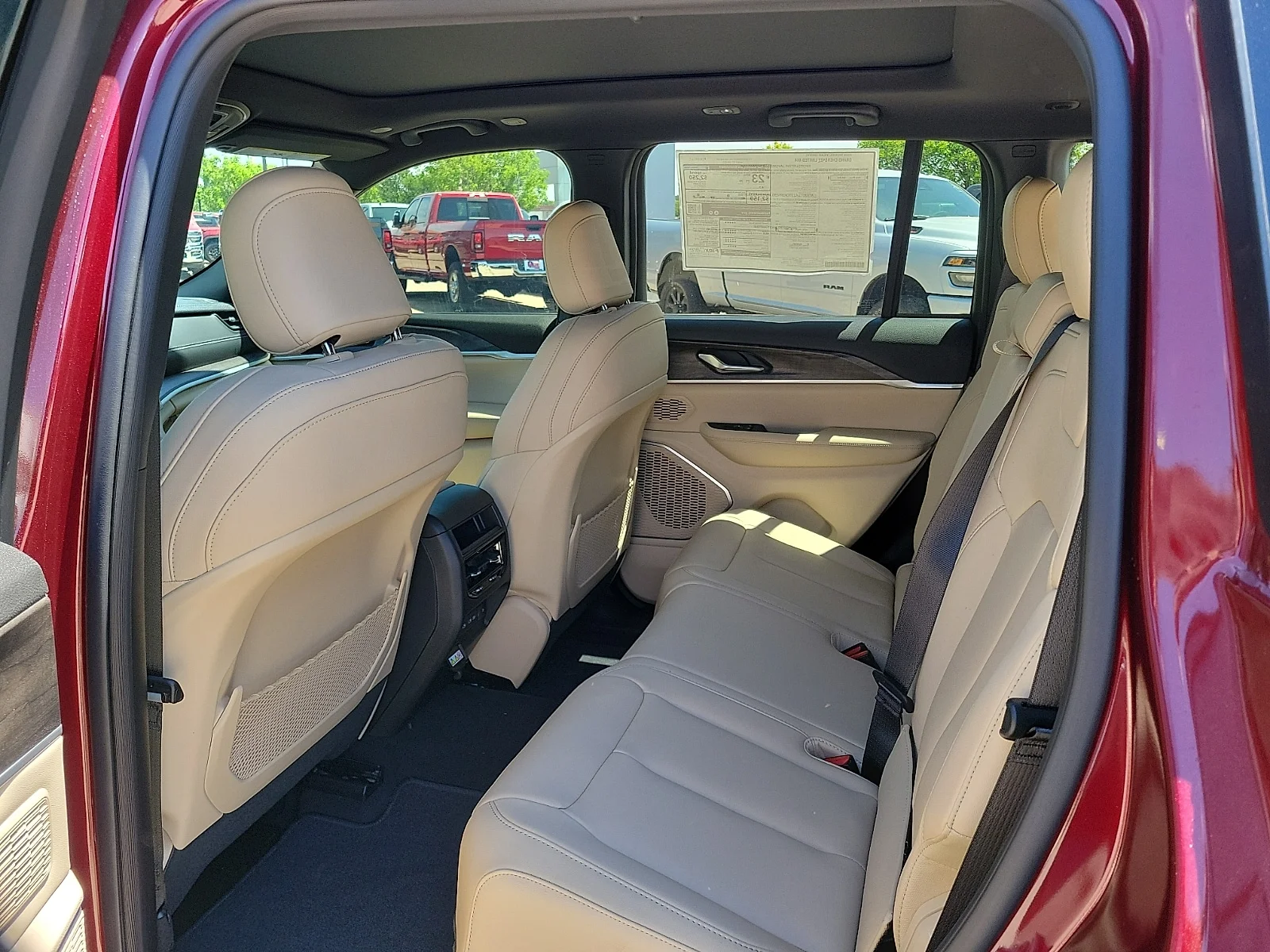 New 2026 Velvet Red Pearlcoat Jeep LIMITED 4X4 image 9
