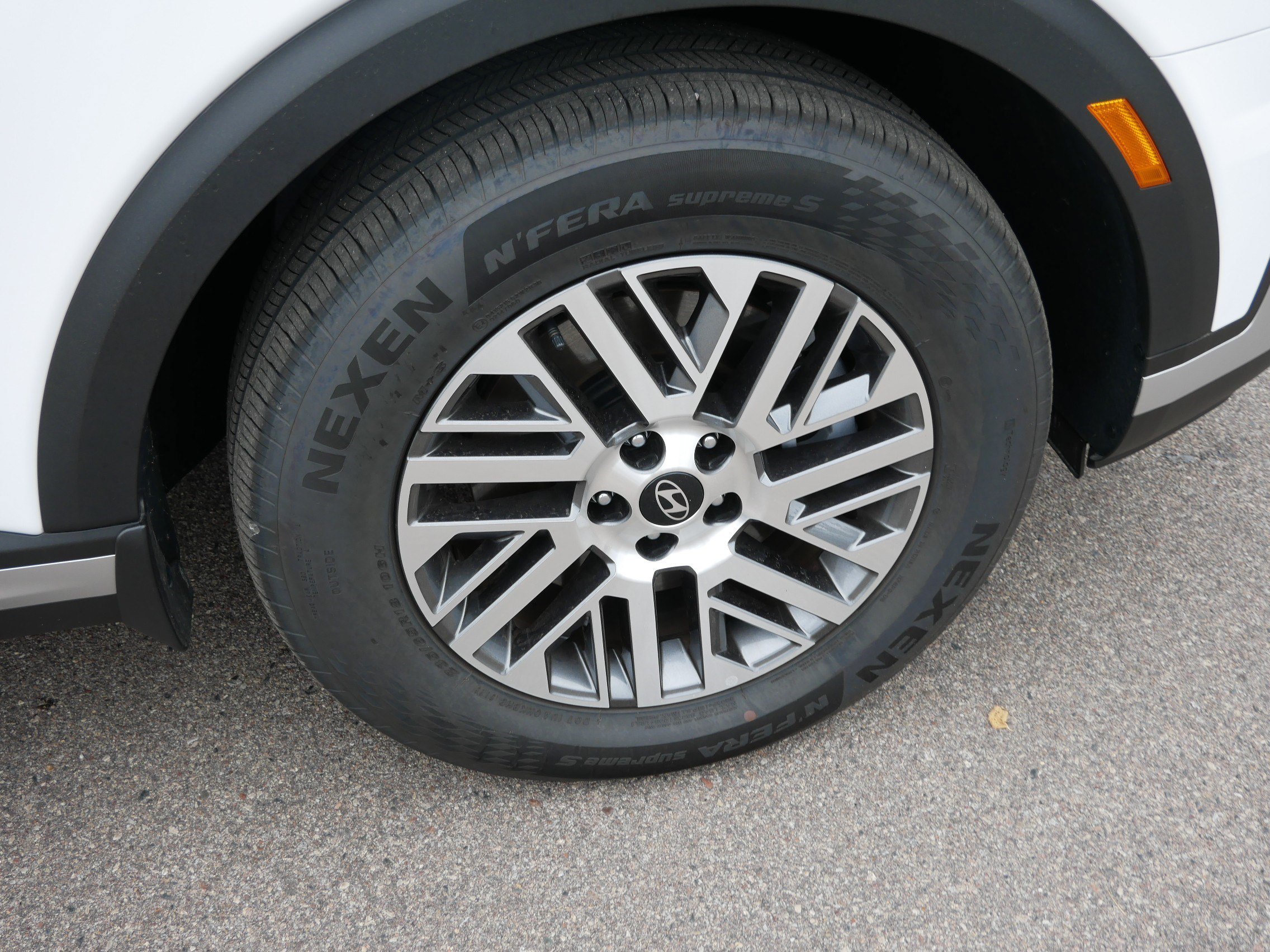 Certified Used 2026 Creamy White Pearl Hyundai SEL 7P image 15