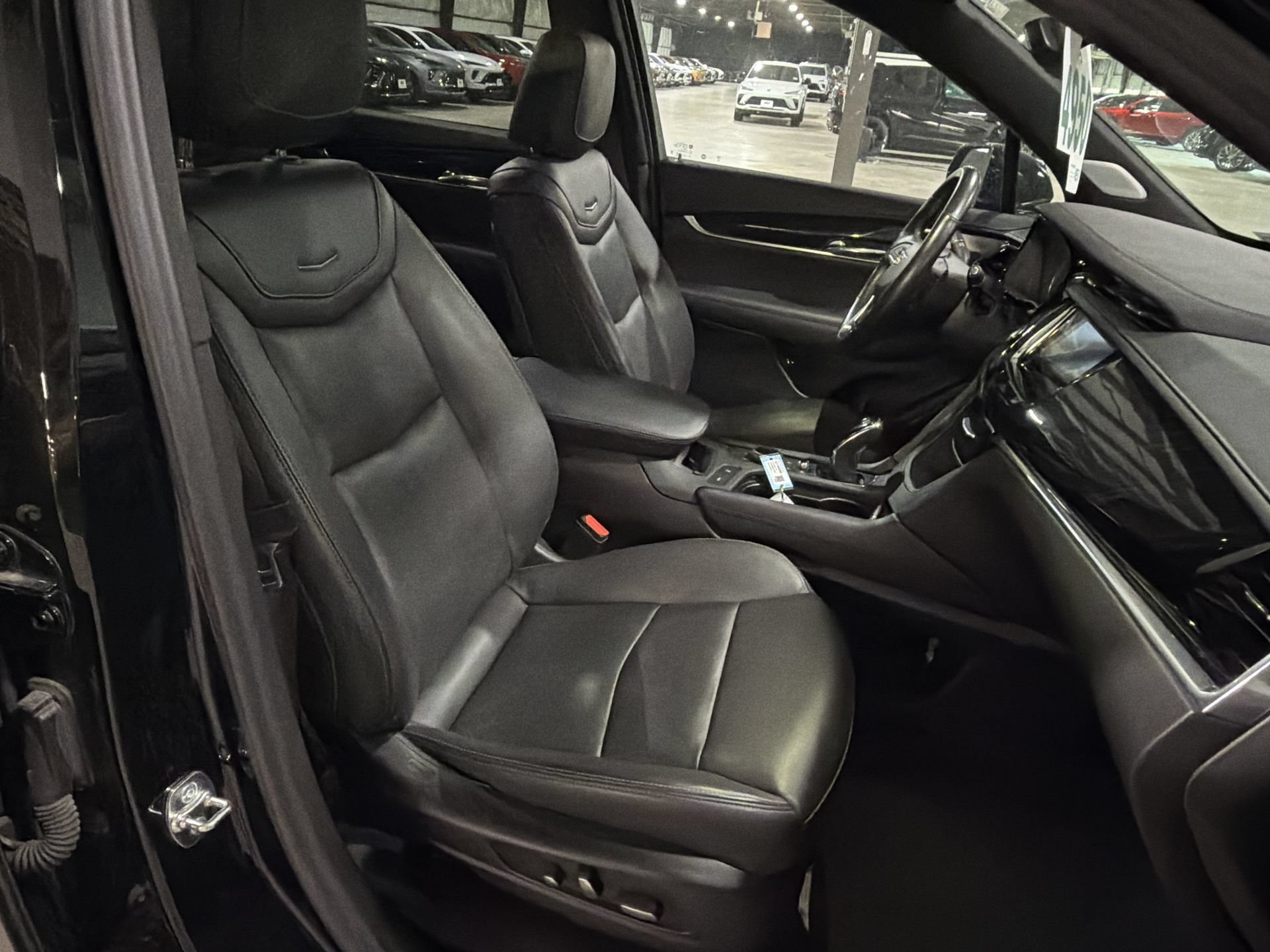 Used 2025 Stellar Black Metallic Cadillac Premium Luxury image 29