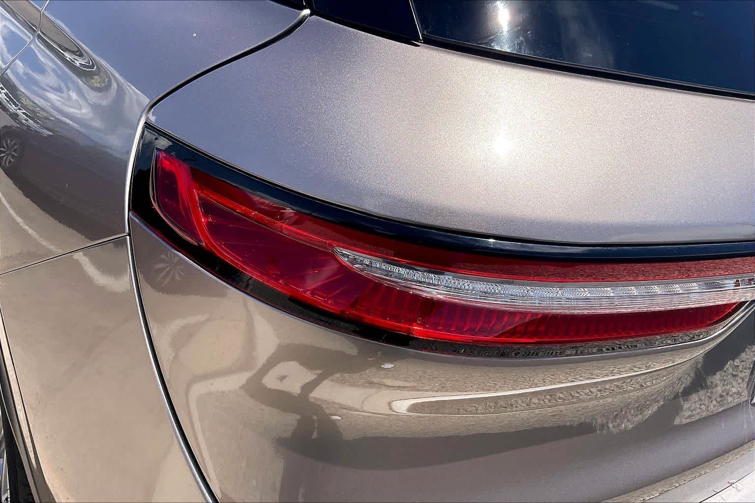Used 2020 Iced Mocha Lincoln Standard image 27