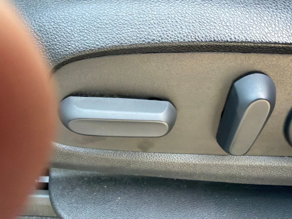 Used 2023 Black Chevrolet Premier image 13
