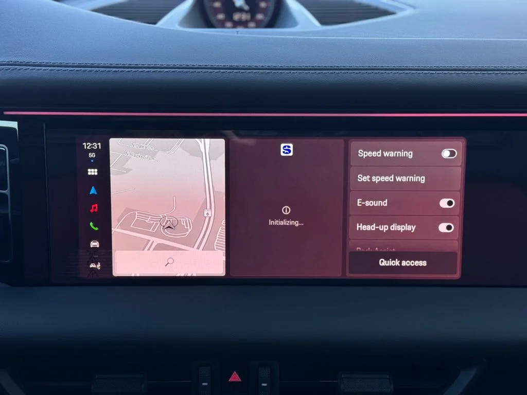 2025 Porsche Macan S - Photo 25