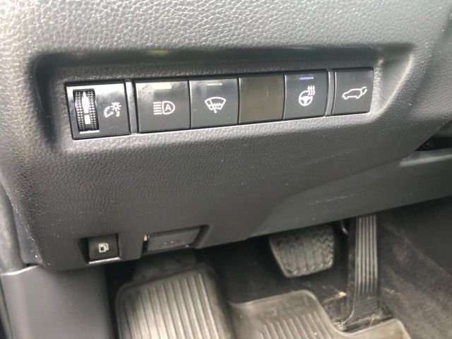Used 2022 Blue Toyota XLE Premium image 24