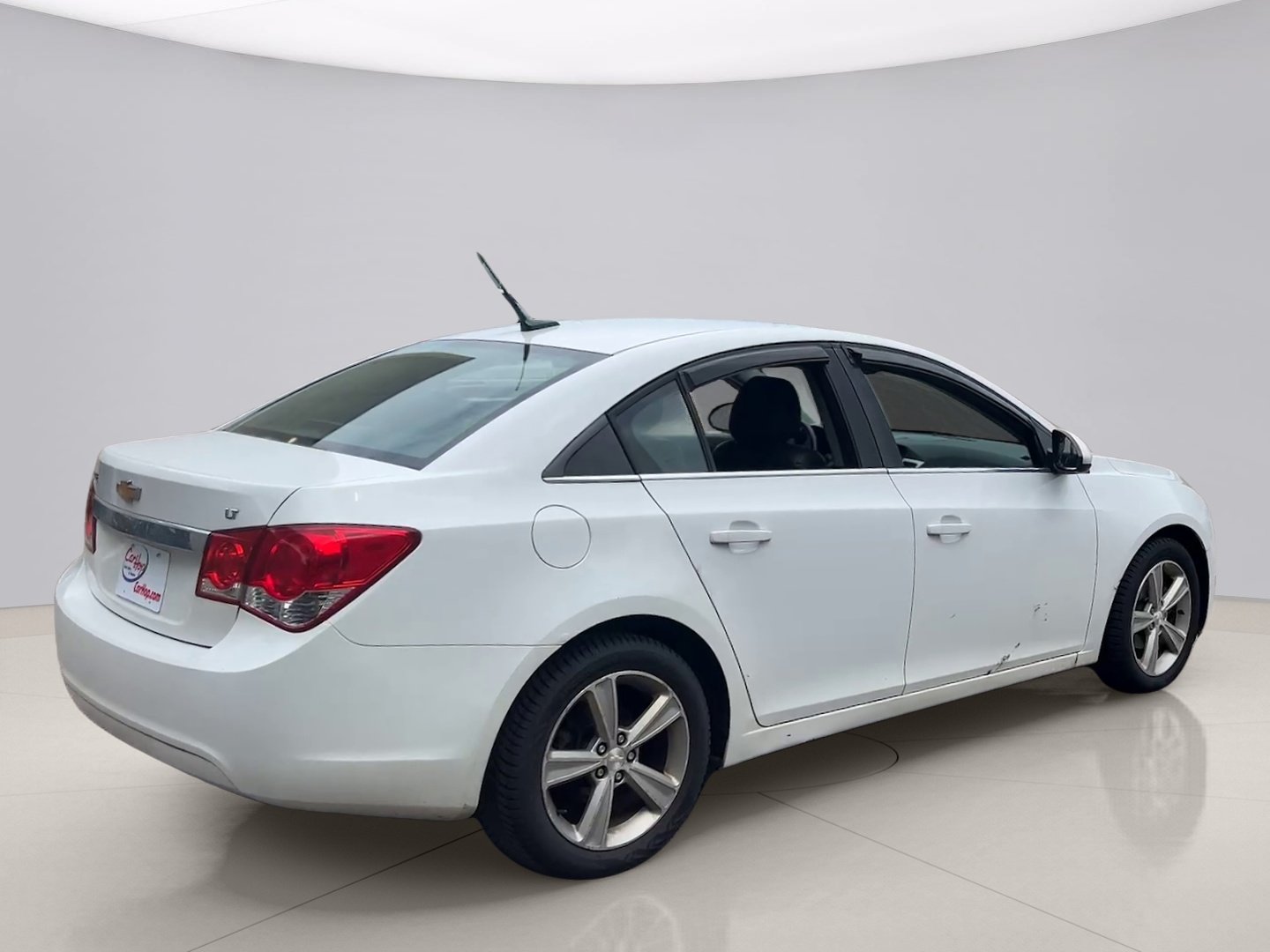 Used 2014 White Chevrolet 2LT image 5