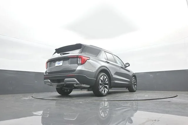 New 2026 Gray Ford Platinum image 35