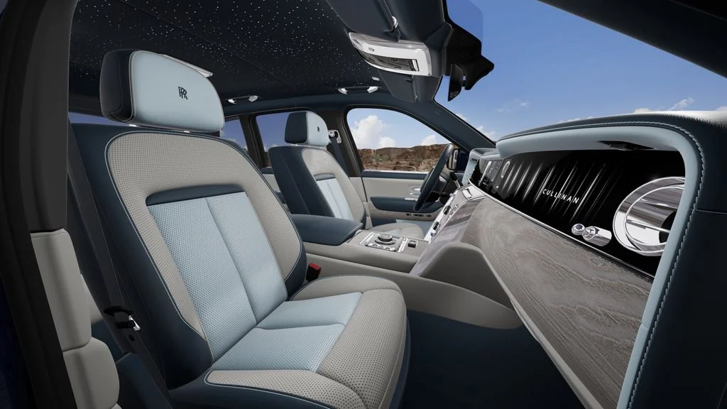 New 2027 Blue Rolls-Royce  image 6