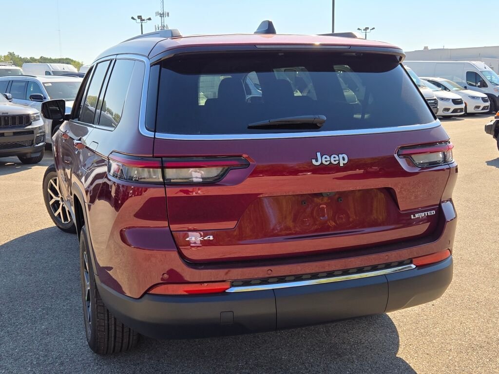New 2025 Velvet Red Pearl-Coat Exterior Paint Jeep Limited image 13