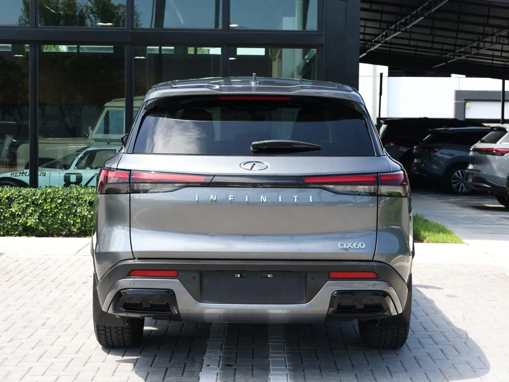 Certified Used 2023 Gray INFINITI PURE image 6