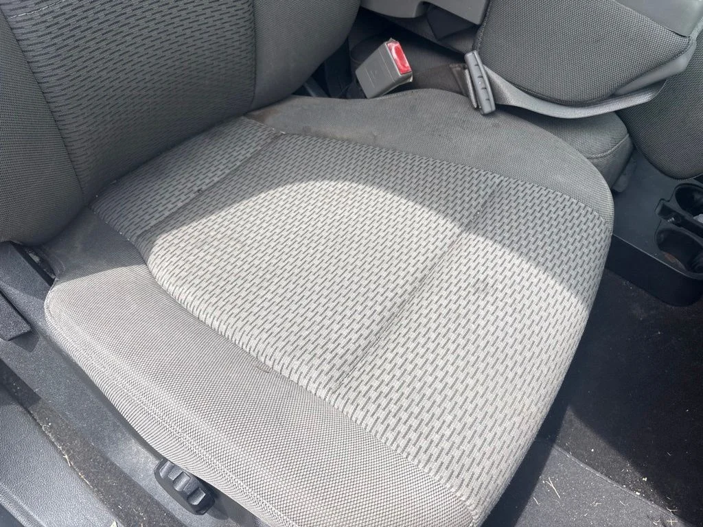 Used 2019 Silver Ford XLT image 23