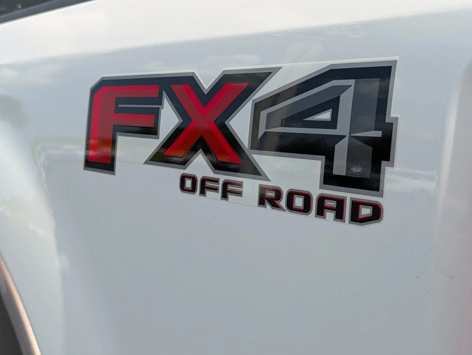 Used 2022 Star White Metallic Tri-Coat/Stone Gray Ford King Ranch image 39