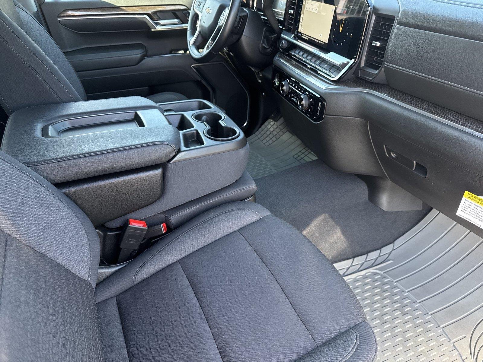Used 2024 Black Chevrolet LT (2FL) image 30