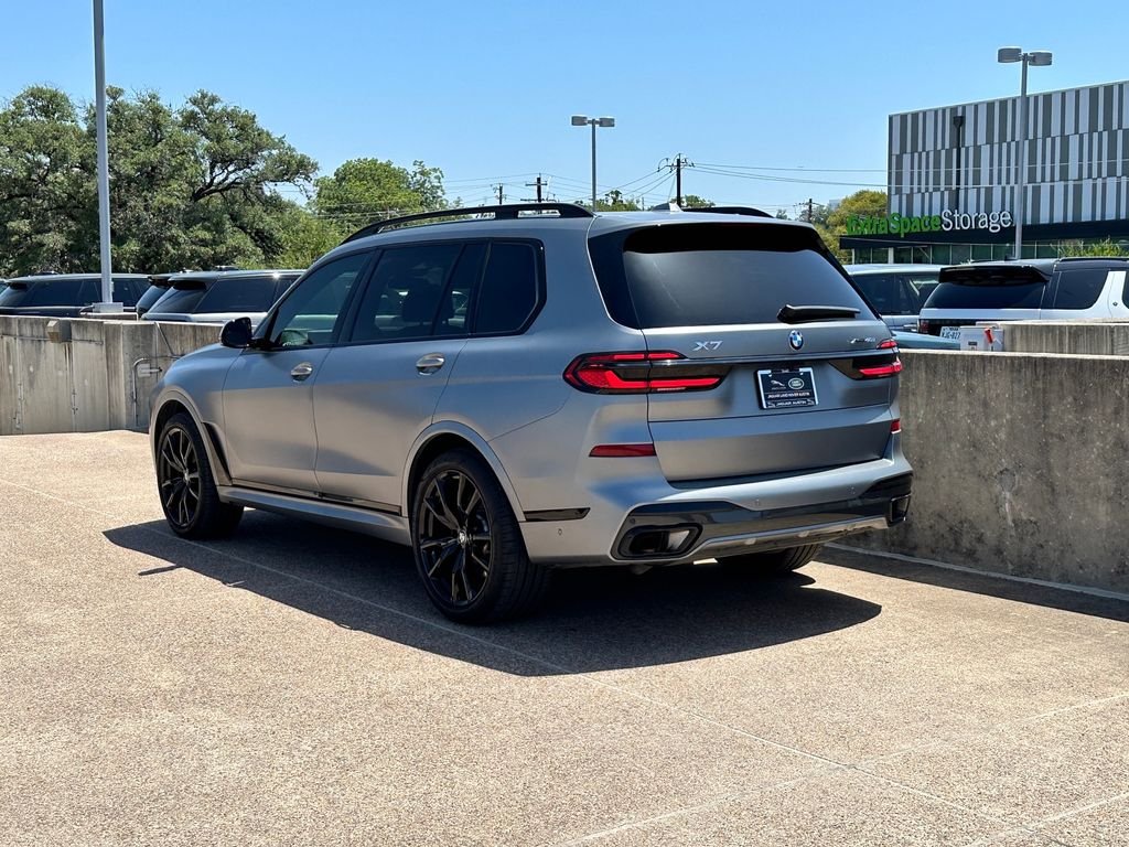 Used 2024 Gray Metallic BMW xDrive40i image 7