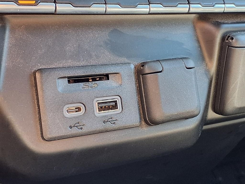 Used 2019 Silver GMC SLT image 21