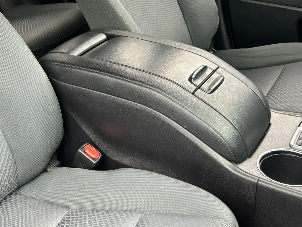 Used 2019 Celestial Silver Metallic Toyota LE image 39
