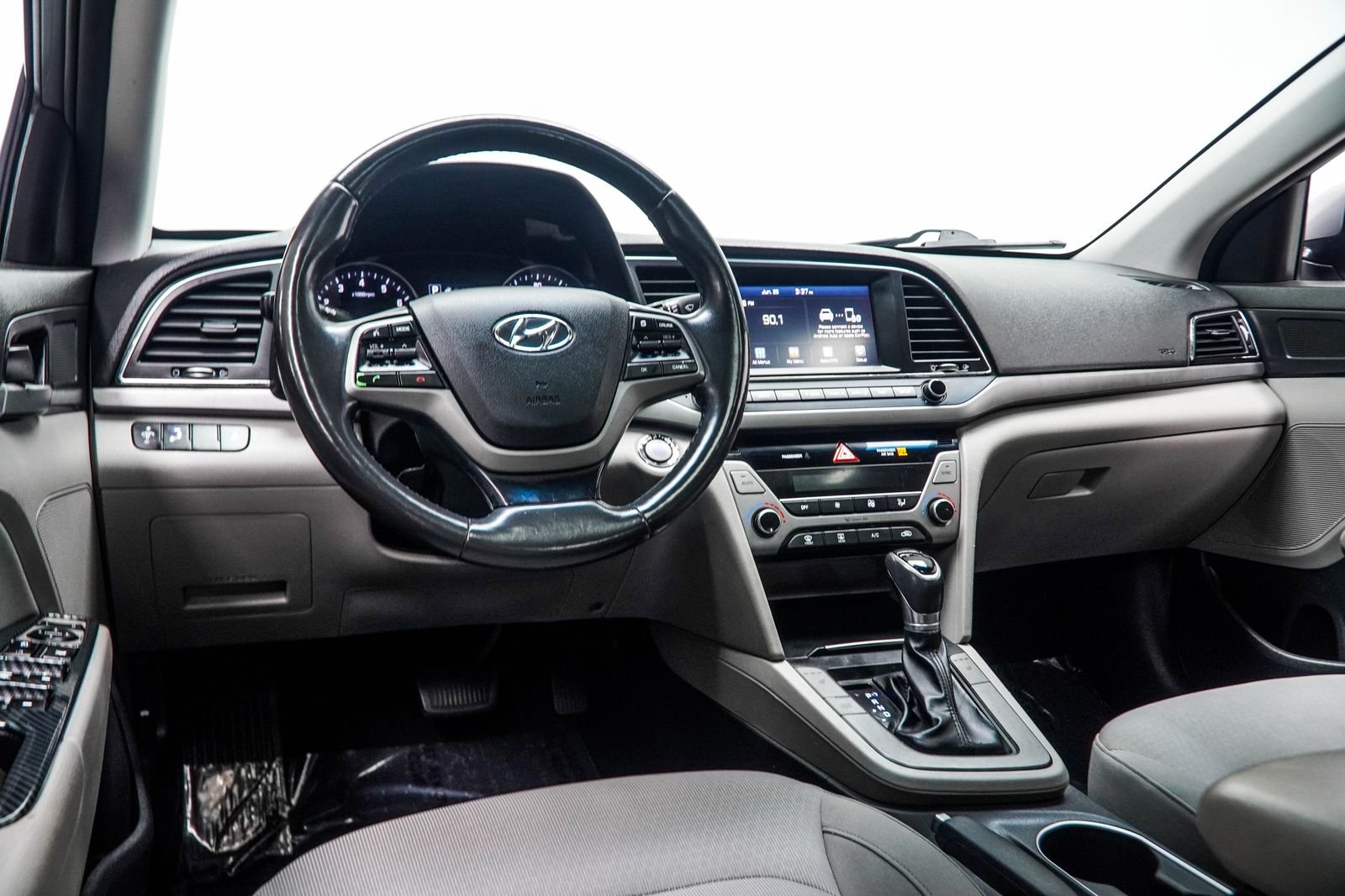 Used 2018 Gray Hyundai Value Edition image 15