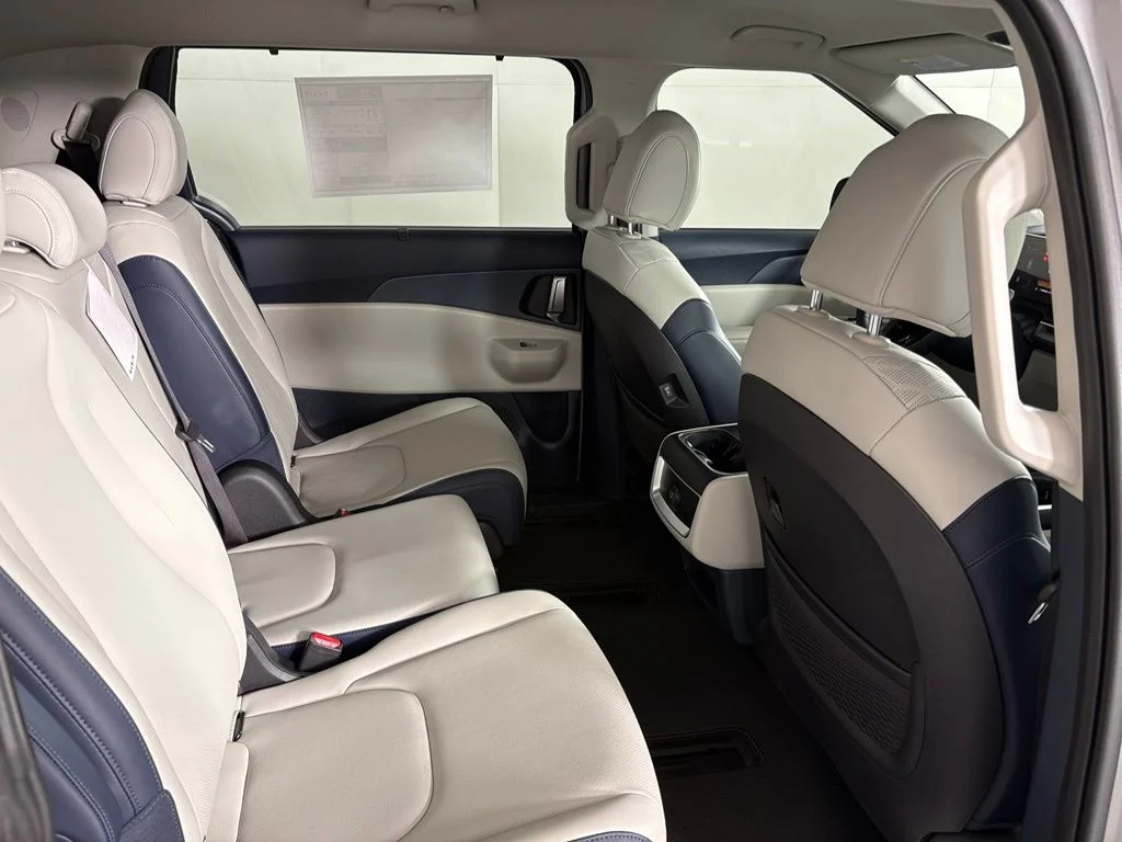 New 2026 Ceramic Silver Kia EX image 45