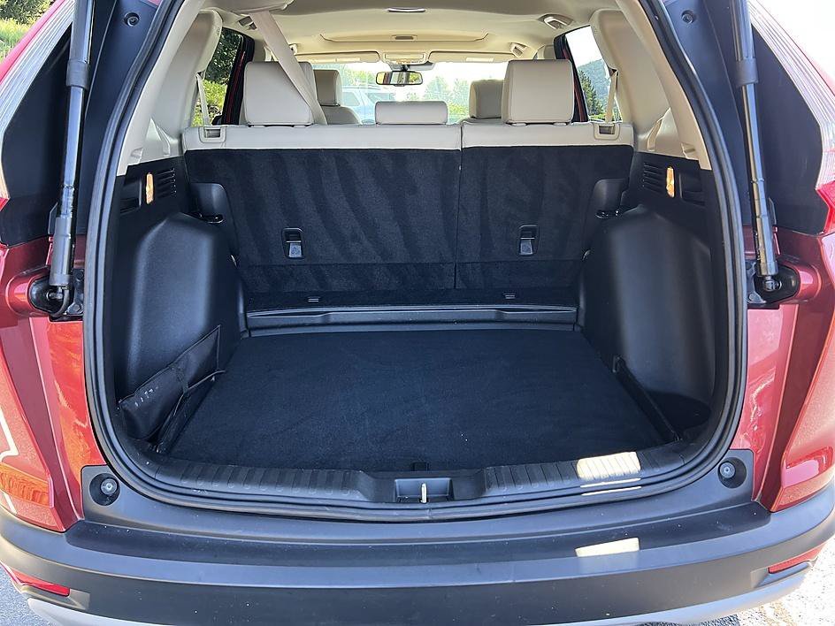 Used 2018 Molten Lava Honda EX-L image 21