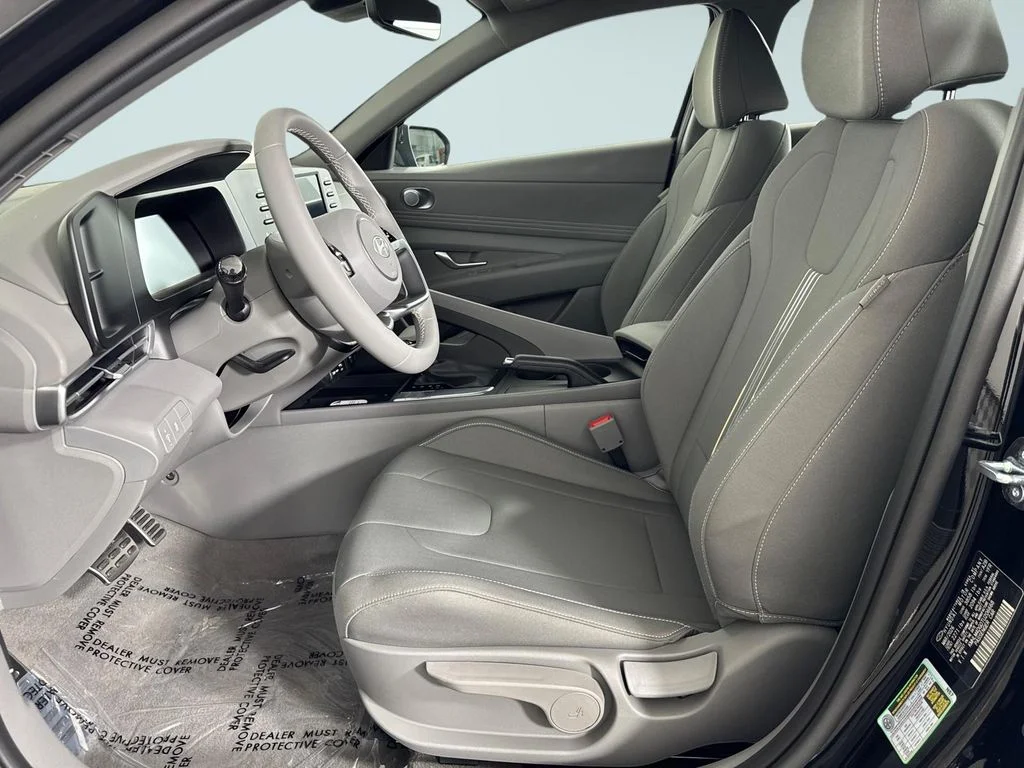 New 2026 Black Hyundai SEL Sport image 6