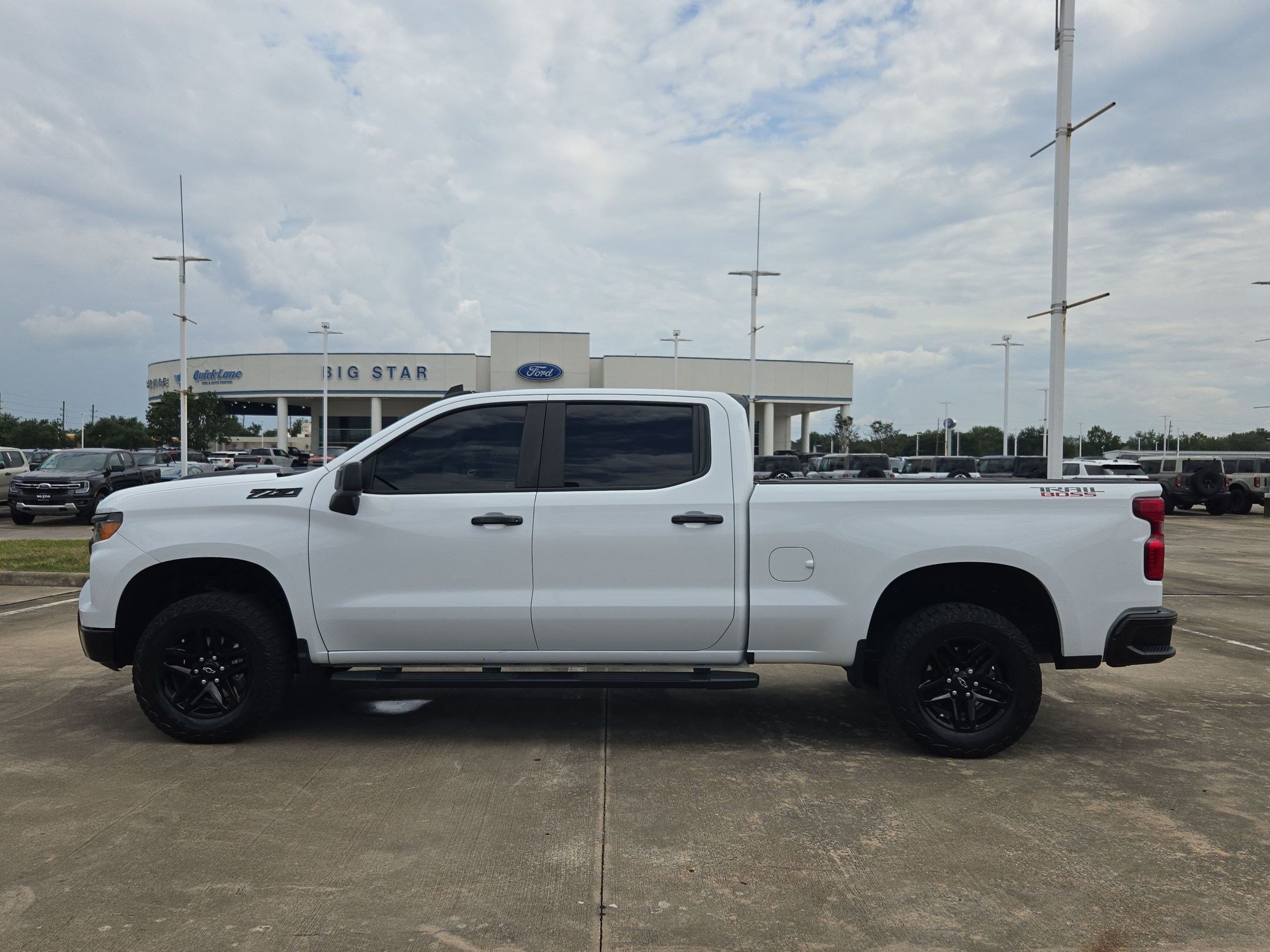 Used 2023 Summit White Chevrolet Custom Trail Boss image 6