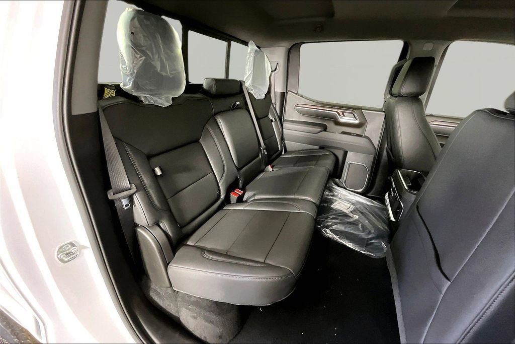 2026 GMC Sierra 1500 SLT - Photo 10