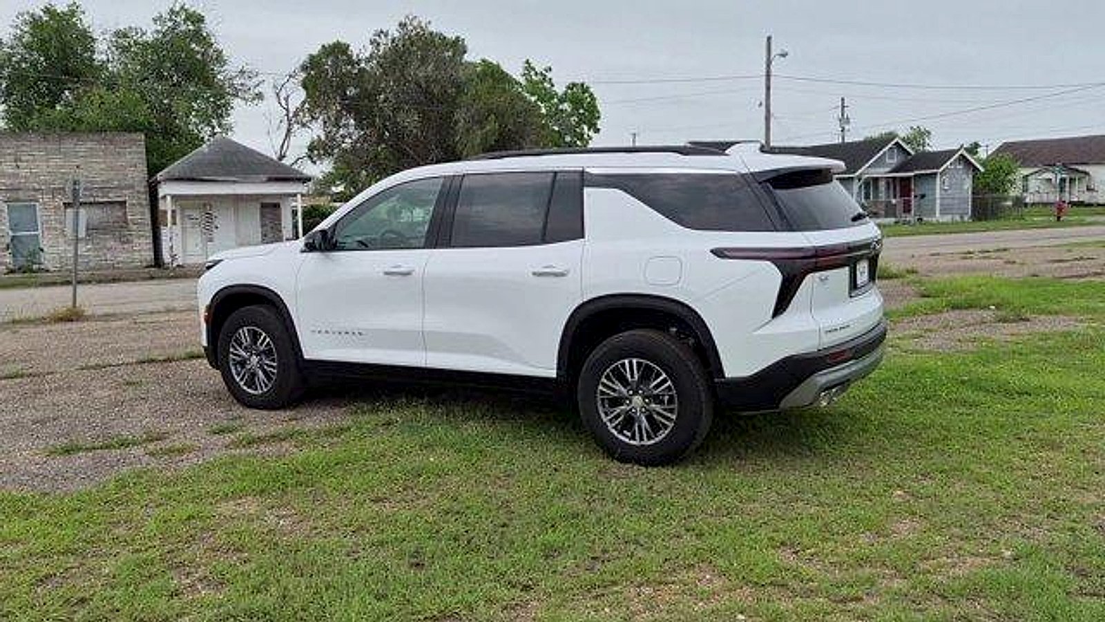 2026 Chevrolet Traverse LT - Photo 6