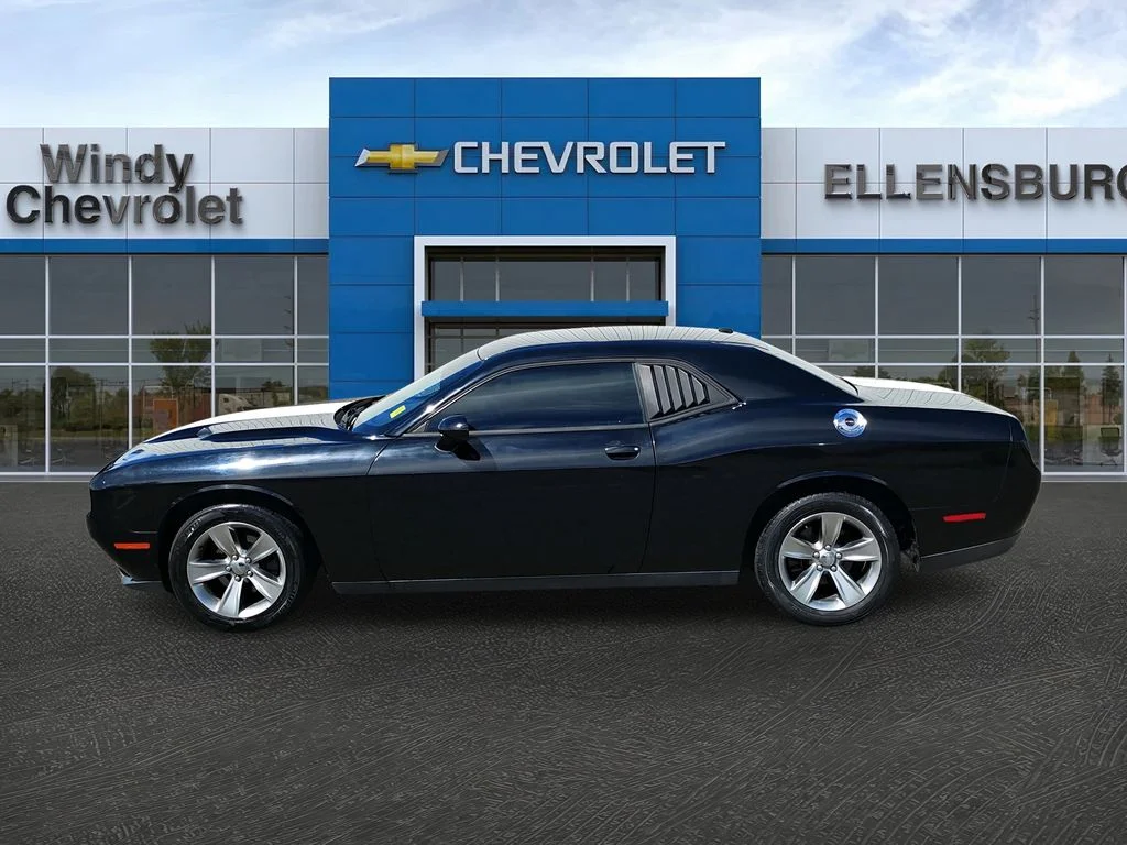 2016 Dodge Challenger SXT - Photo 4