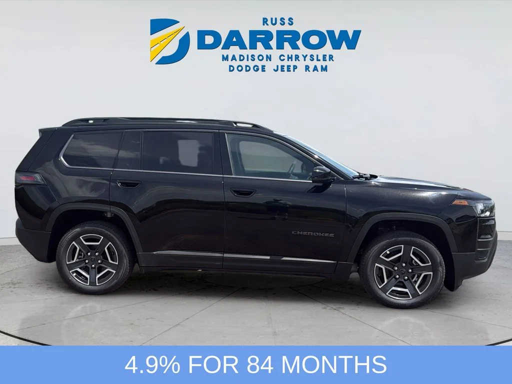 New 2026 Diamond Black Crystal Pearl-Coat Exterior Paint Jeep Limited image 6