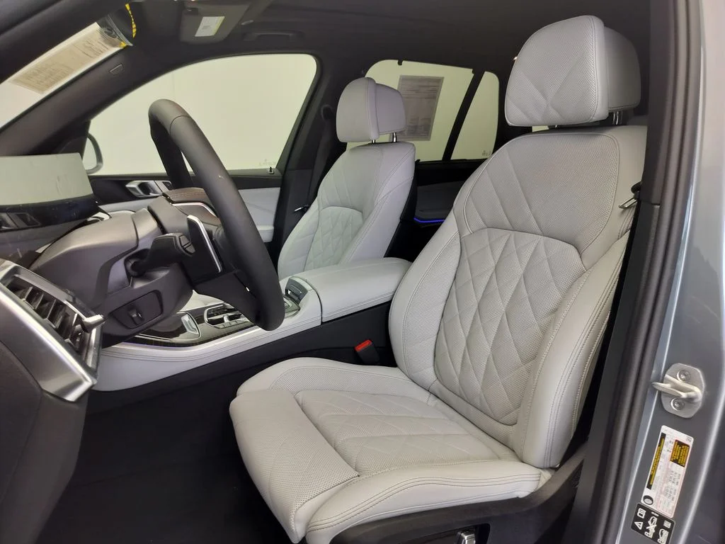 Certified Used 2026 Skyscraper Grey Metallic BMW xDrive40i image 9