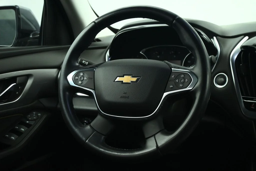 Used 2019 Gray Chevrolet 3LT image 40