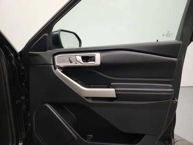Used 2021 Black Ford Limited image 38
