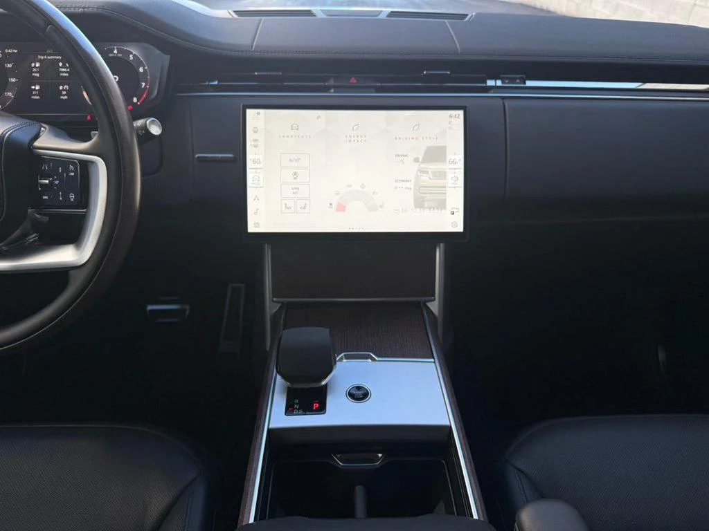 2024 Land Rover Range Rover SE - Photo 21