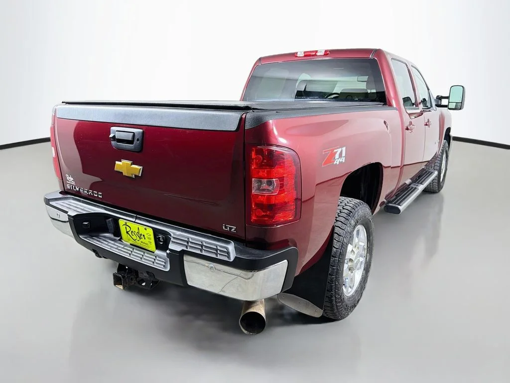 Used 2013 Red Chevrolet LTZ image 6