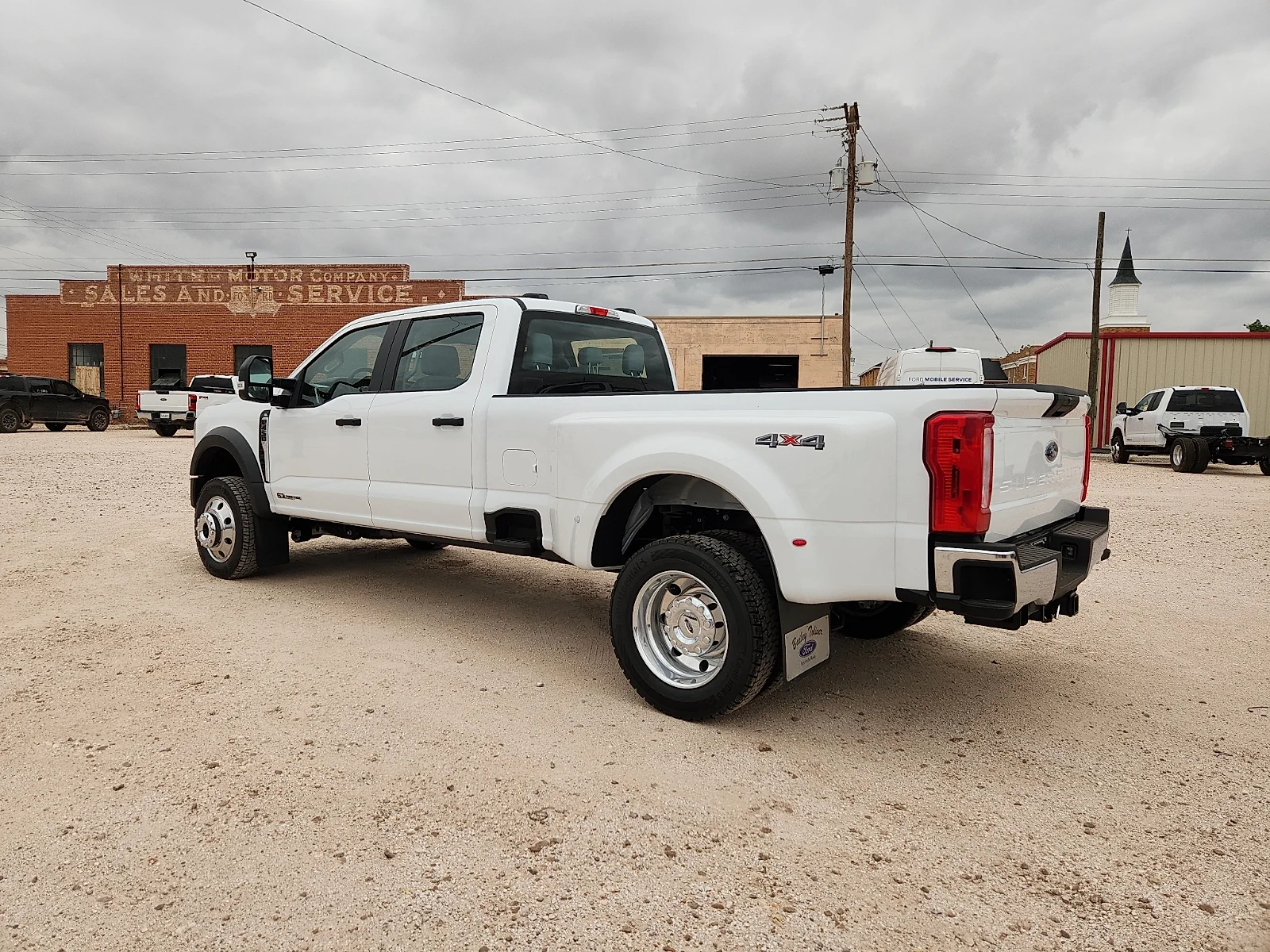 New 2026 Oxford White Ford F-450® XL image 4