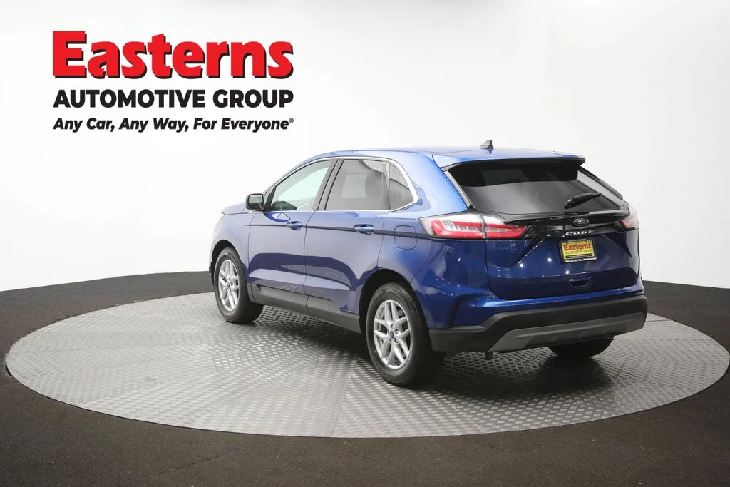 Used 2021 Blue Ford SEL image 63