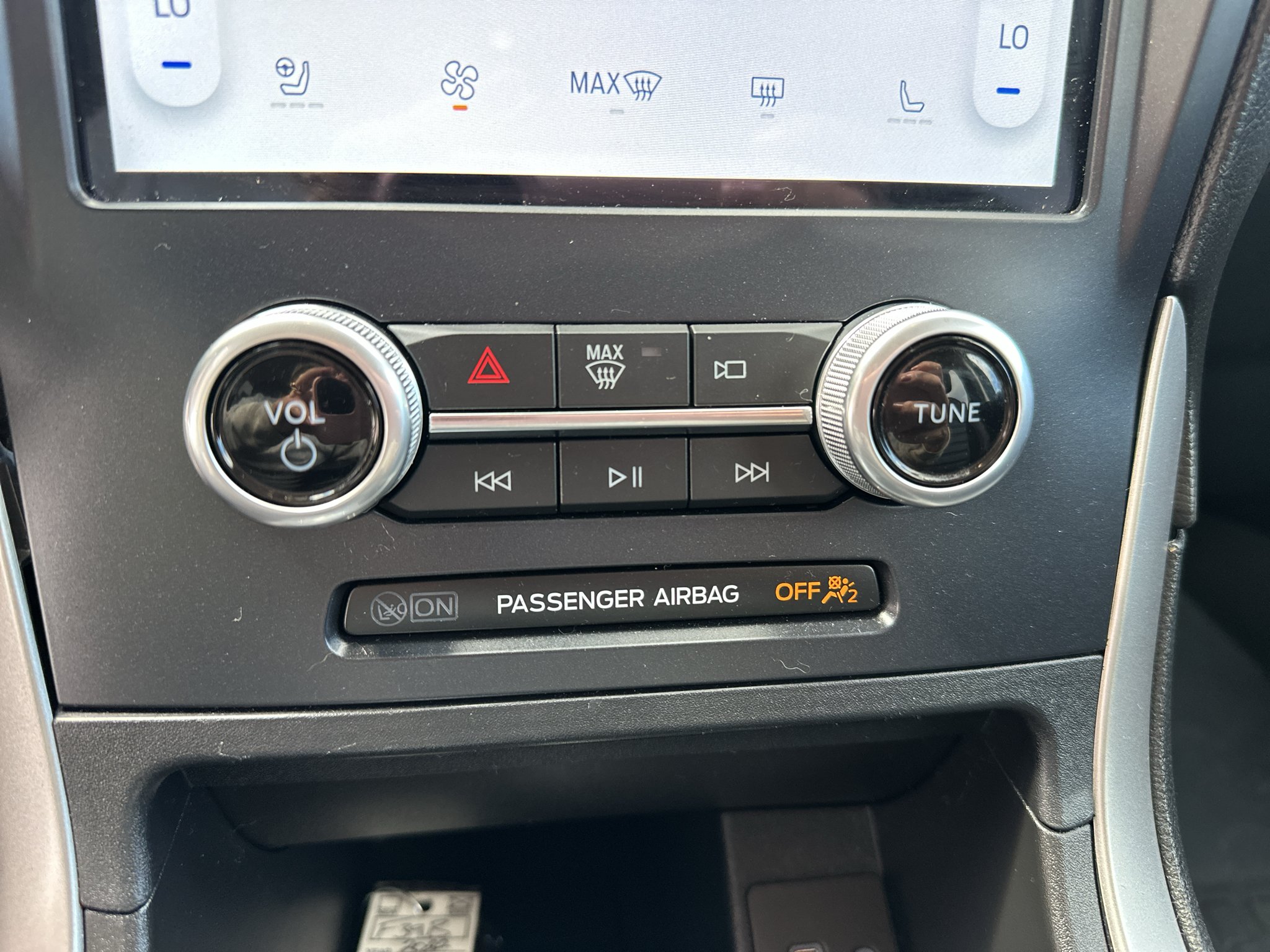 Used 2022 Carbonized Gray Metallic Ford SEL image 25