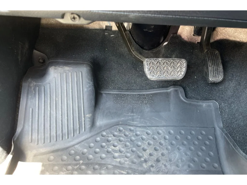 Used 2018 Quicksand Toyota SR5 image 39