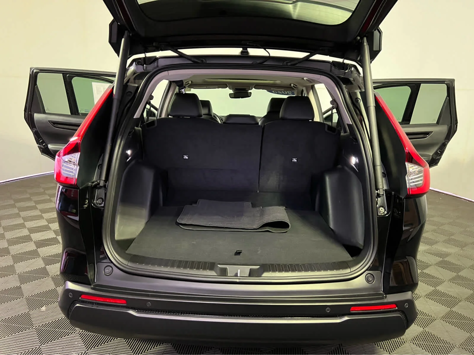 Used 2025 Crystal Black Pearl Honda EX-L image 26
