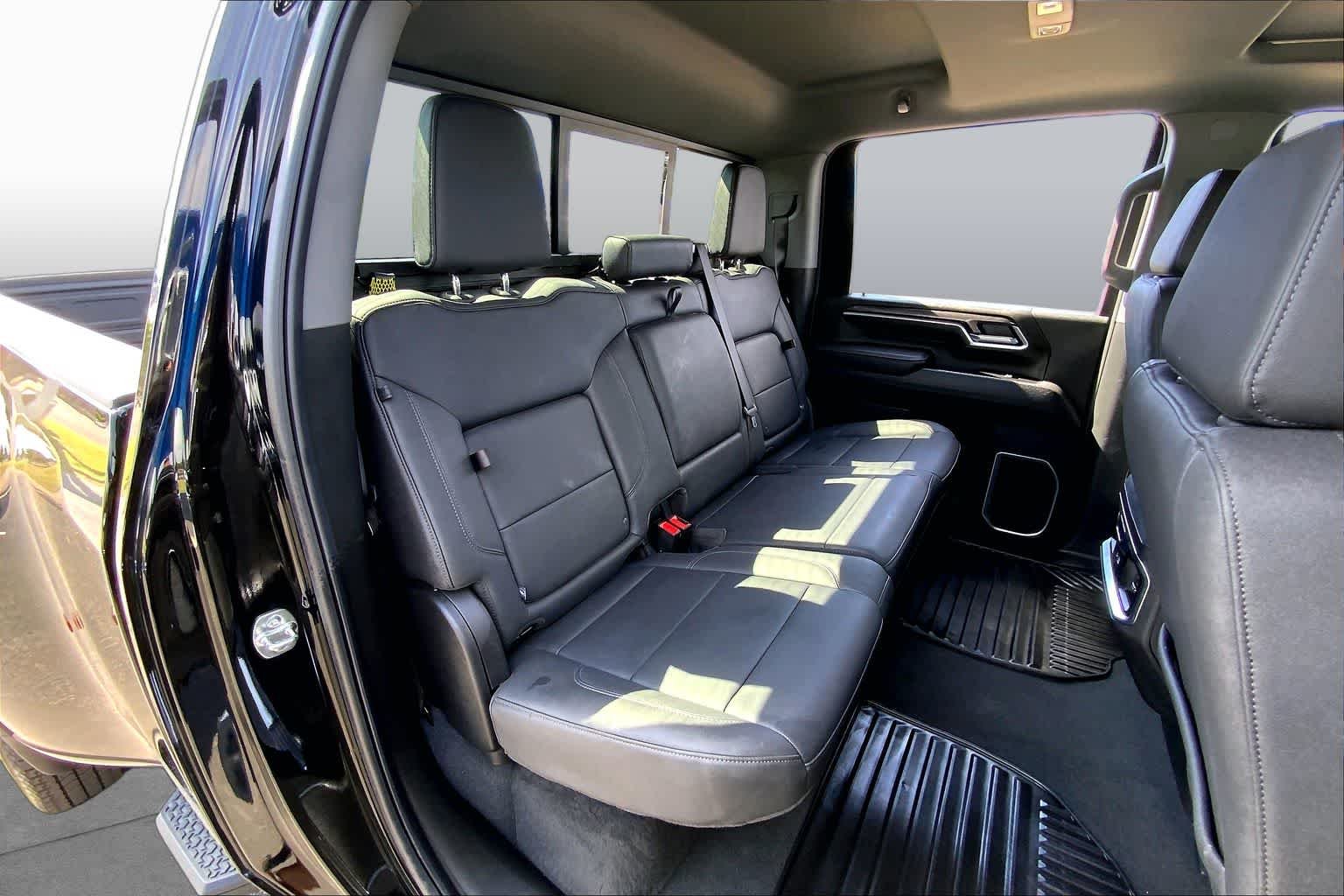 Used 2026 Black Chevrolet LTZ image 20