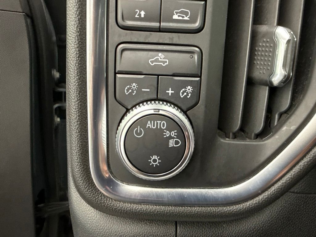 Used 2019 Gray GMC SLE image 24