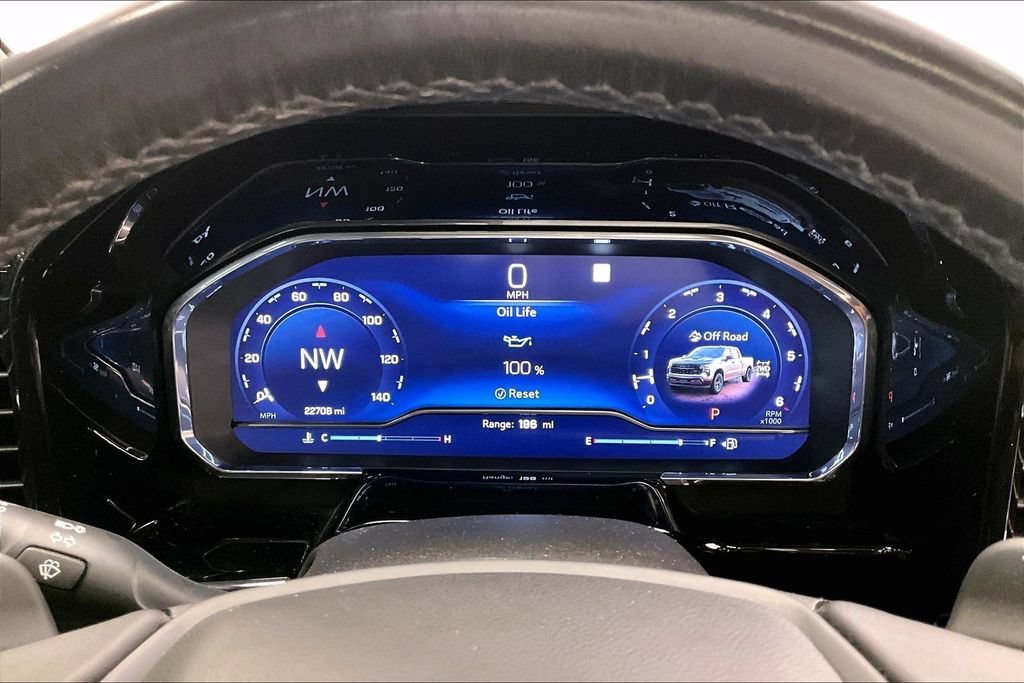 Used 2022 BLACK Chevrolet LT Trail Boss image 19