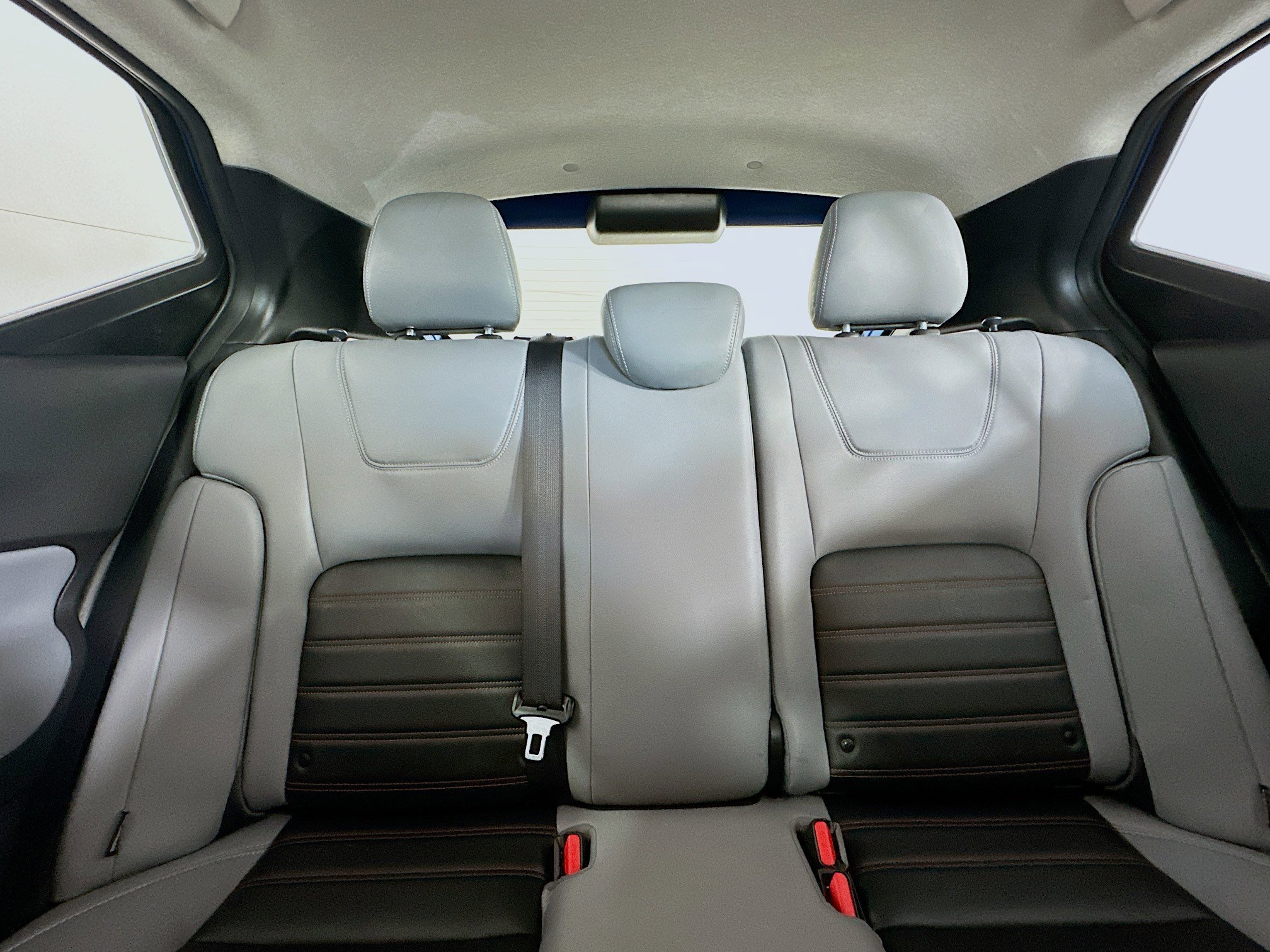 Used 2023 Electric Blue Metallic Nissan SR image 30